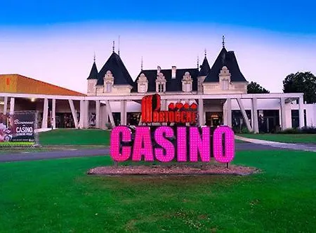 Les Folies D 'oscar 샤틀레로