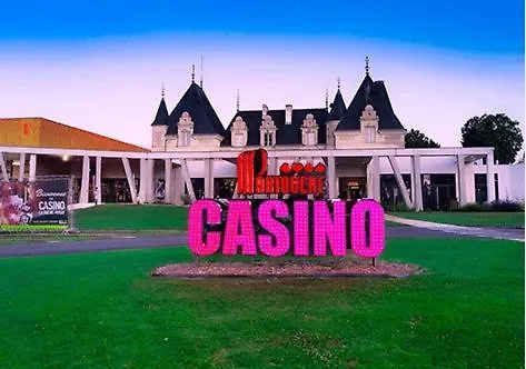 Les Folies D 'oscar Châtellerault